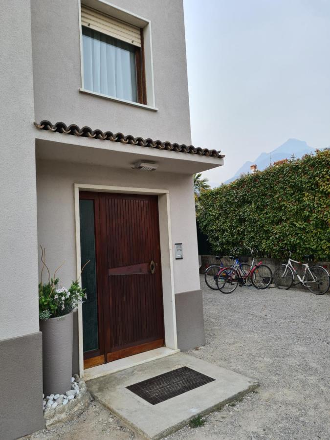 Le Peonie Apartment Riva del Garda Ngoại thất bức ảnh